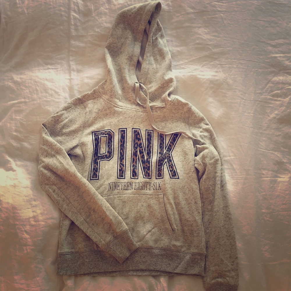 VS Pink sweatshirt